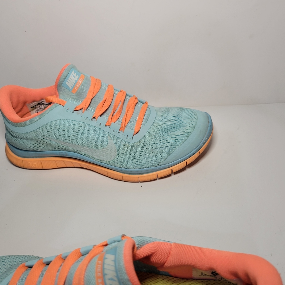 Womans "Pastel" Nike Free Run 3.0 size 8 Coral Blue Orange